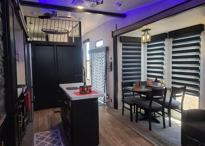 Grand Canyon Rv Glamping Hotel