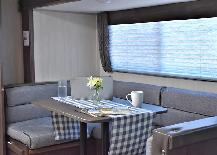 Grand Canyon Rv Glamping Hotel Williams
