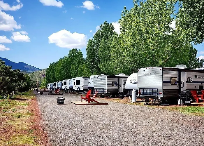 Grand Canyon Rv Glamping 2* Williams