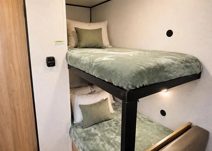 Grand Canyon Rv Glamping Hotel Williams