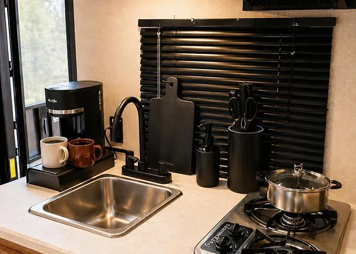 Grand Canyon Rv Glamping 2* Williams