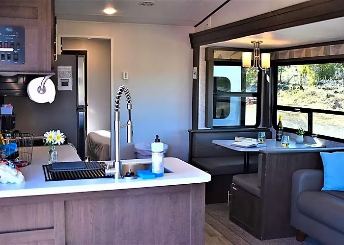 Grand Canyon Rv Glamping 2*
