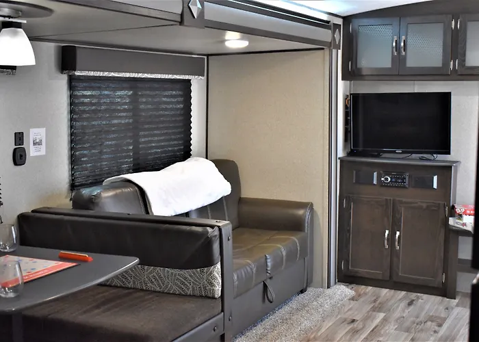Grand Canyon Rv Glamping Hotel Williams